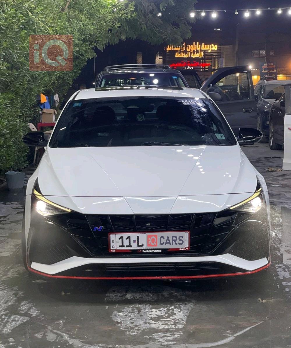 هیۆندای ئەلەنترا